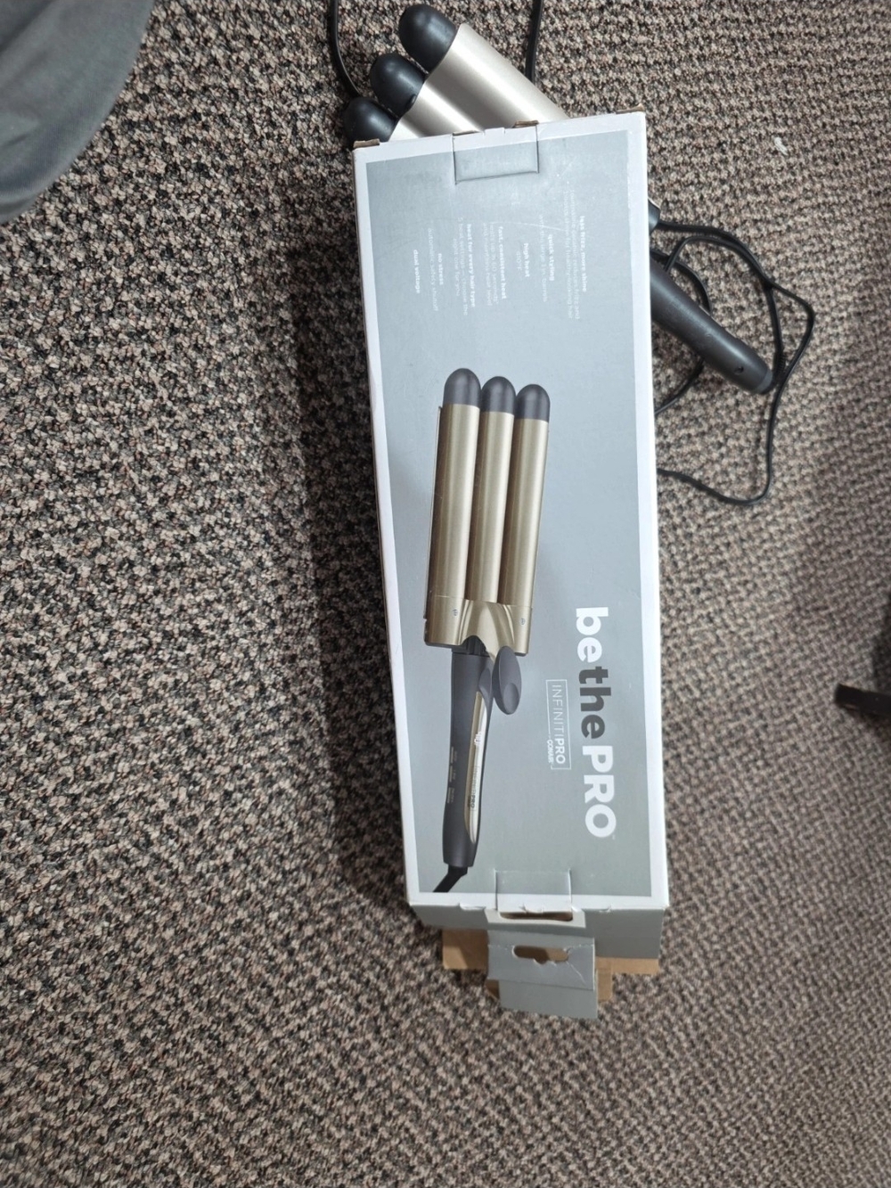 Gold Triple Barrel Waver Hair Curler